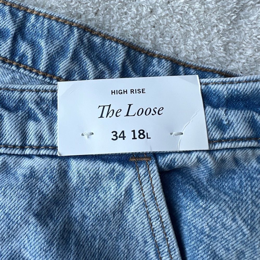 Abercrombie and Fitch women’s loose jeans